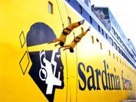 acrobates sur Mega Express
